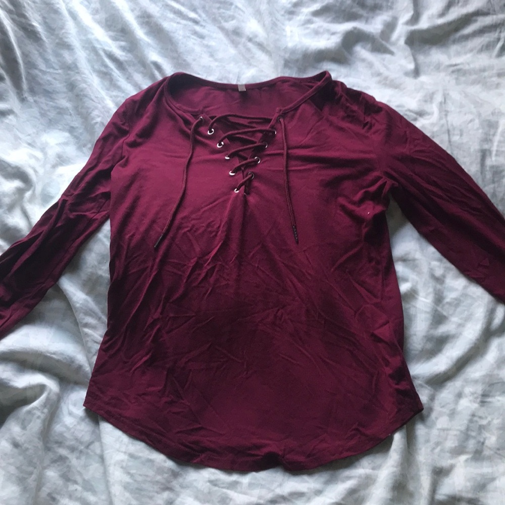 Romwe Lace Up V Cut Curved Hem Long Sleeve T-Shirt